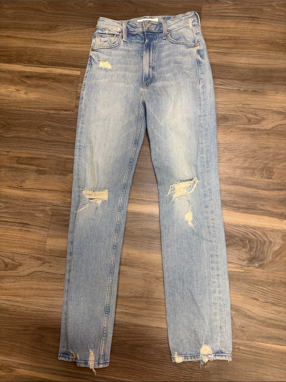 MOTHER WOMENS LIGHT BLUE JEANS!